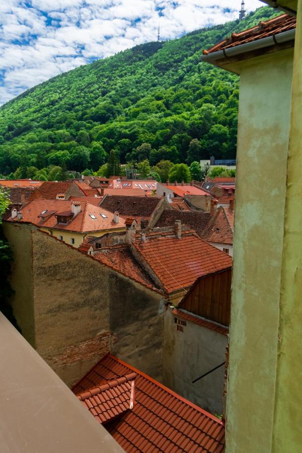 Db Apt - Comfort And Space In The Heart Of Old Town Appartement Braşov Buitenkant foto